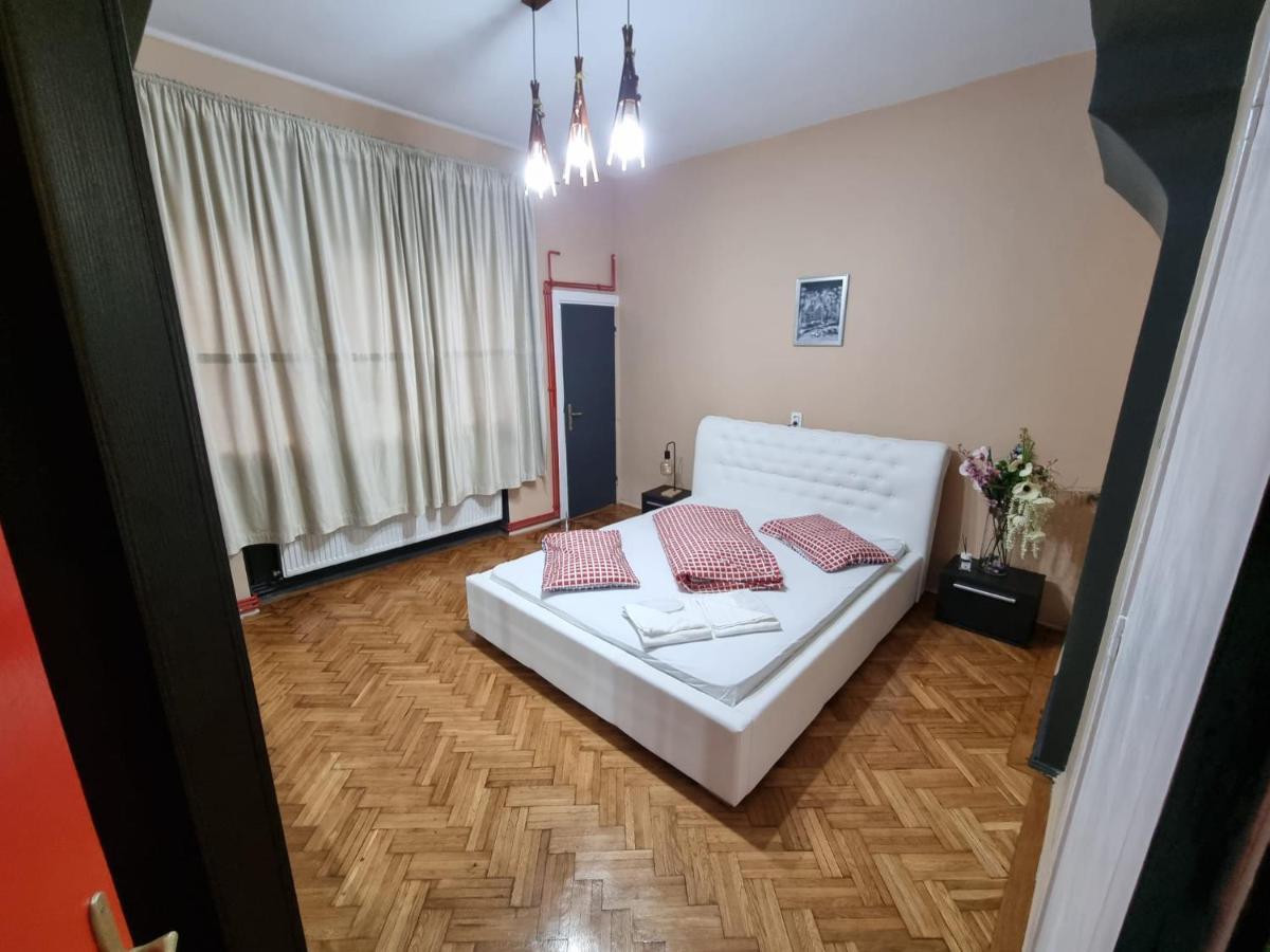 Picaso Residence Boekarest Buitenkant foto